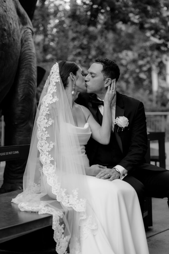 Atlanta museum wedding at Fernbank
