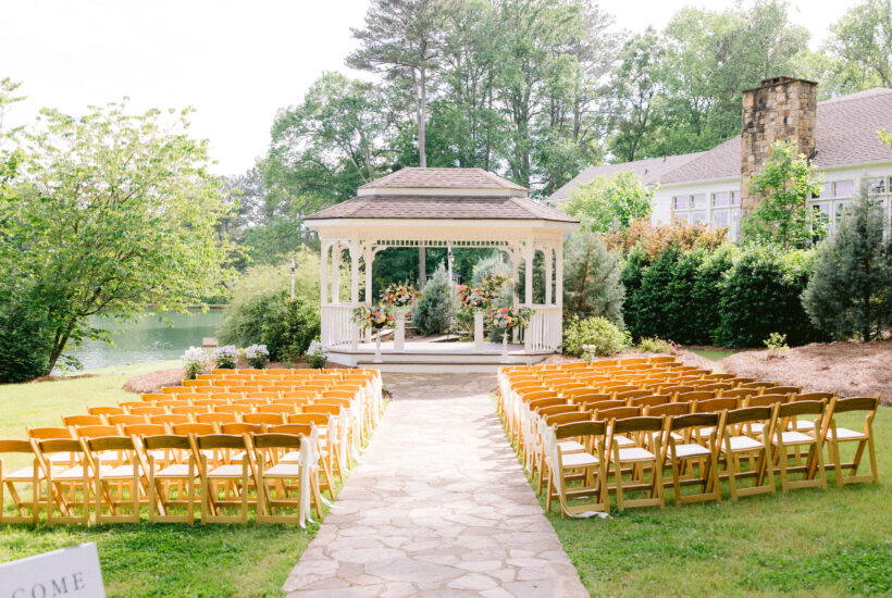 wedding vendor tipping guide
